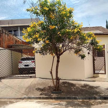 Bela Casa Com Churrasqueira E Estacionamento Villa Olímpia Екстериор снимка